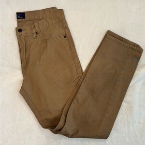 GAP Men's khaki  pants